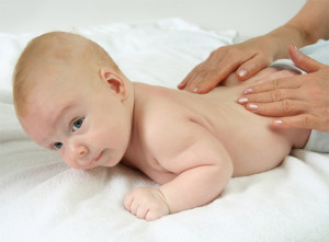 CosmeticaInfantil-300x221 Массаж с рождения для правильного развития ребёнка