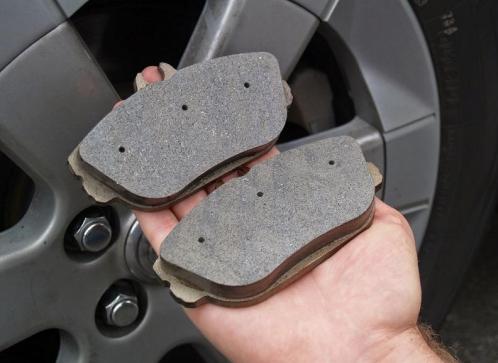 brake-pads-1sdfsdf Где выбрать и заказать качественные тормозные колодки для авто