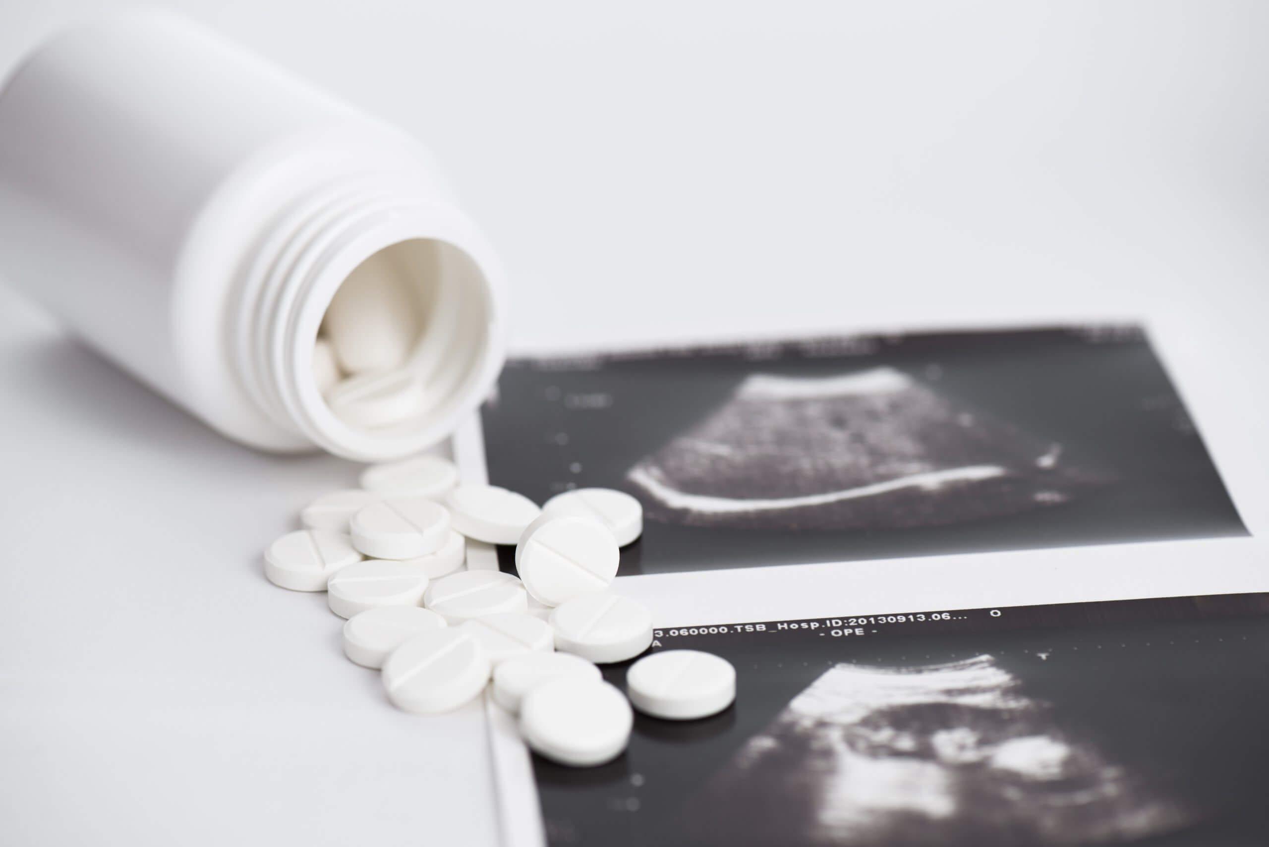 depositphotos_41400847_xl-2015-scaled Особенности медикаментозного прерывания беременности